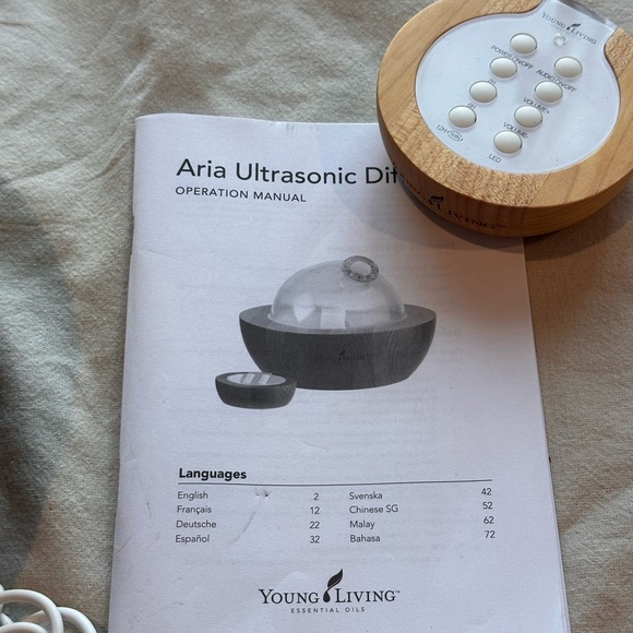 Young Living Aria Diffuser - MISSING TOP - Picture 8 of 9